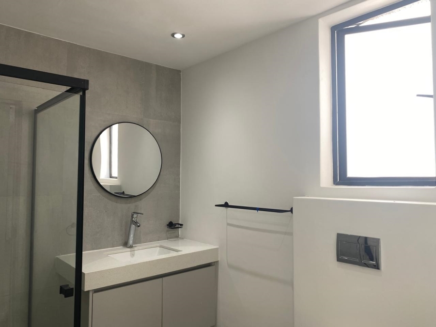 2 Bedroom Property for Sale in Claremont Western Cape